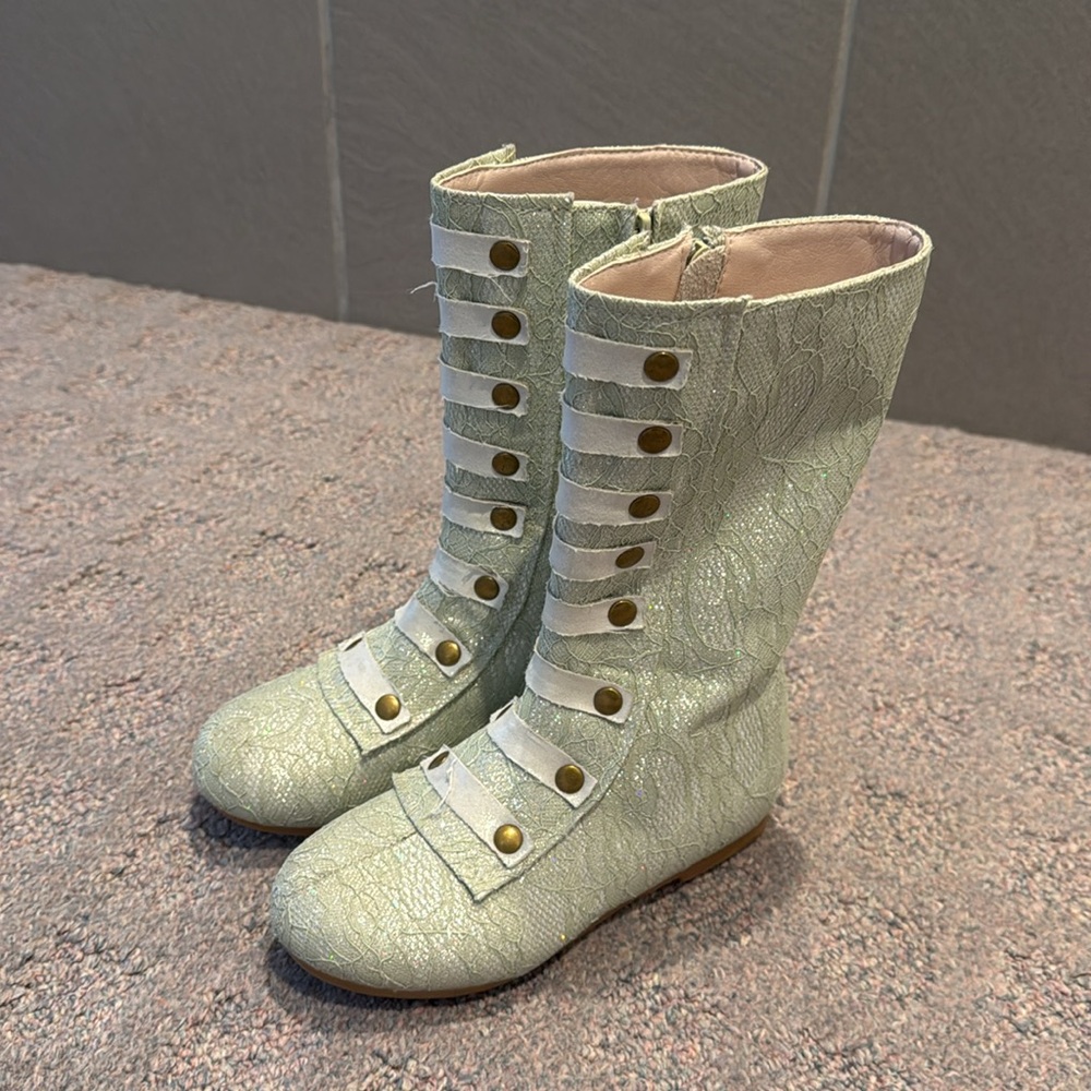 Royal Roe boots - Picture 2 of 3